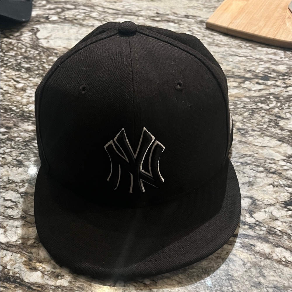 New York Yankees Black Baseball Cap